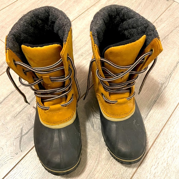 Sorel Shoes - Sorel winter boots size 8
